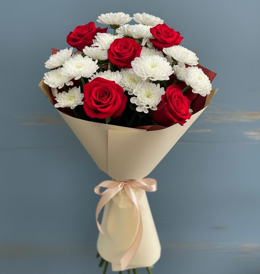 Букет цветов из: Розы и Хризантемы в Лесосибирске