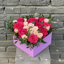 Цветочная композиция из Розы в коробке в Лесосибирске