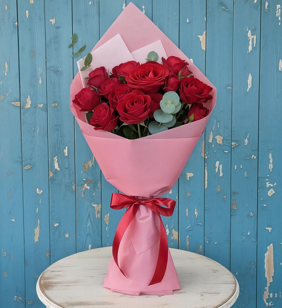 Букет цветов из: Розы в Лесосибирске