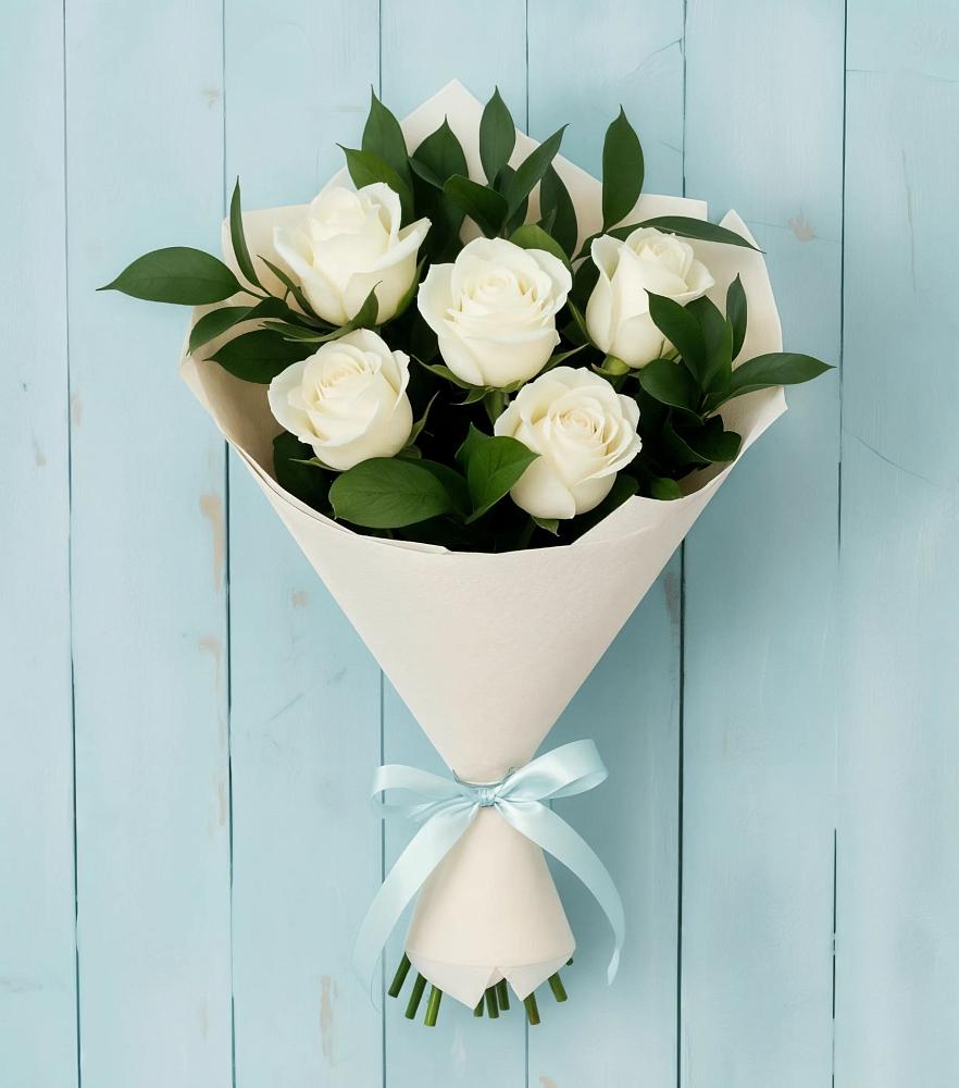 Букет цветов из: Розы в Лесосибирске