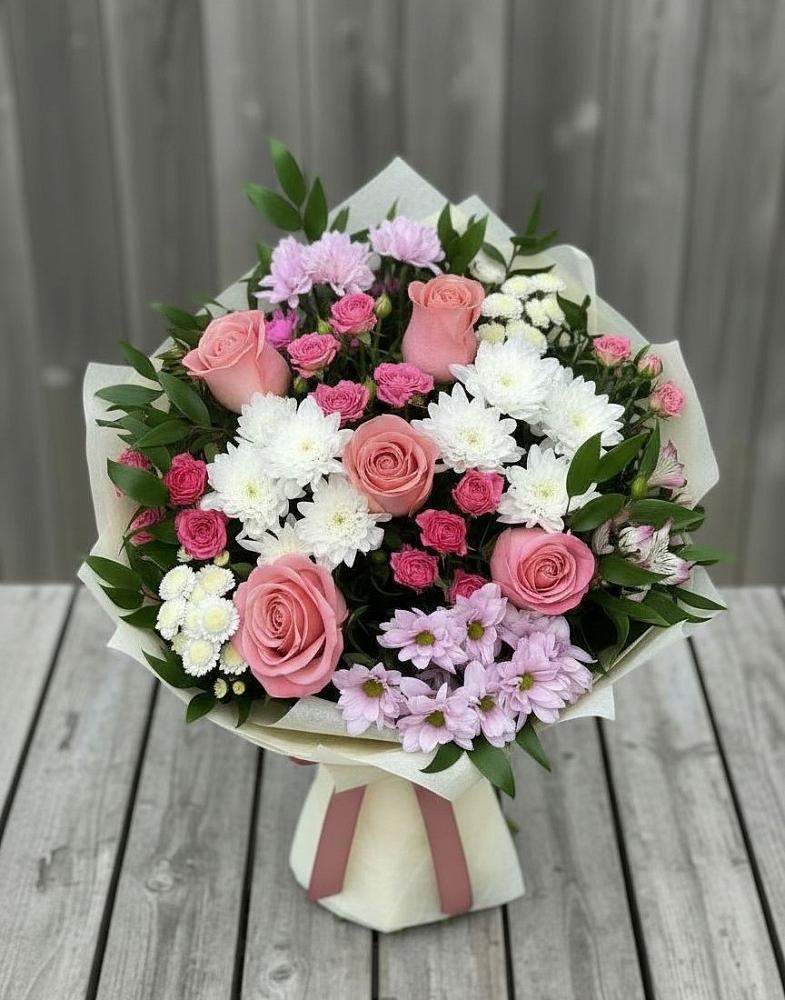 Букет цветов из: Альстромерии, Гвоздики, Розы и Хризантемы в Лесосибирске