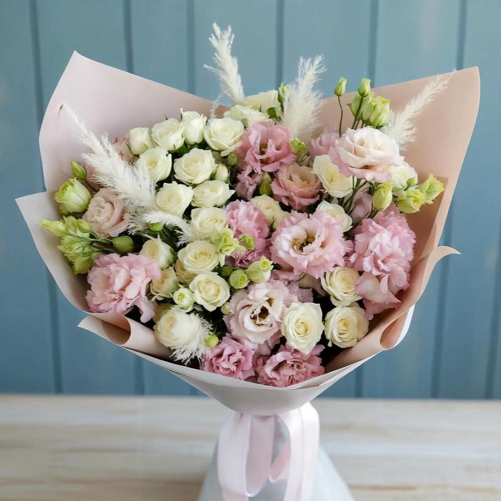 Букет цветов из: Альстромерии и Розы в Лесосибирске