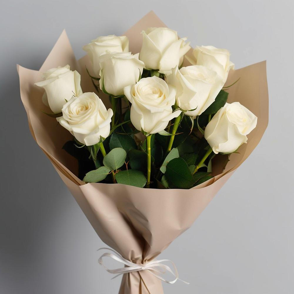 Букет 9 Белых роз Эдлесс Лав в Лесосибирске