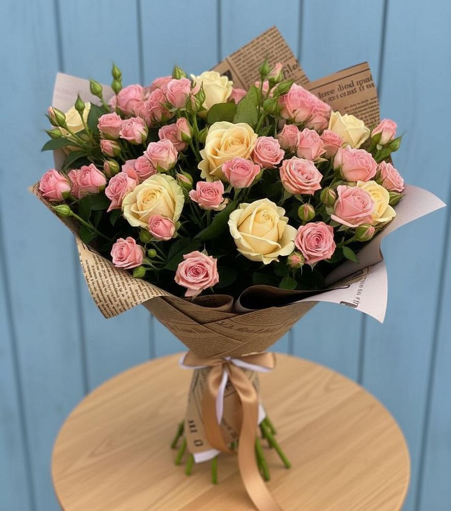 Букет цветов из: Розы в Лесосибирске