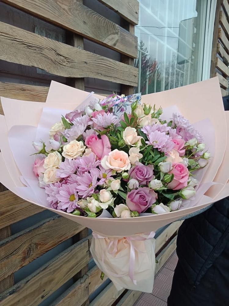 Букет цветов из: Розы и Хризантемы в Лесосибирске