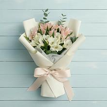 Букет цветов из:  Альстромерии в Лесосибирске