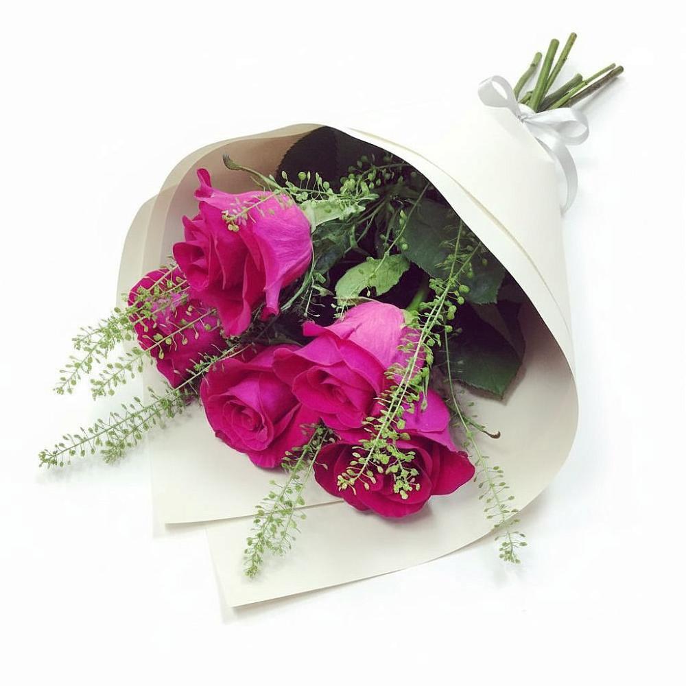 Букет цветов из: Розы в Лесосибирске