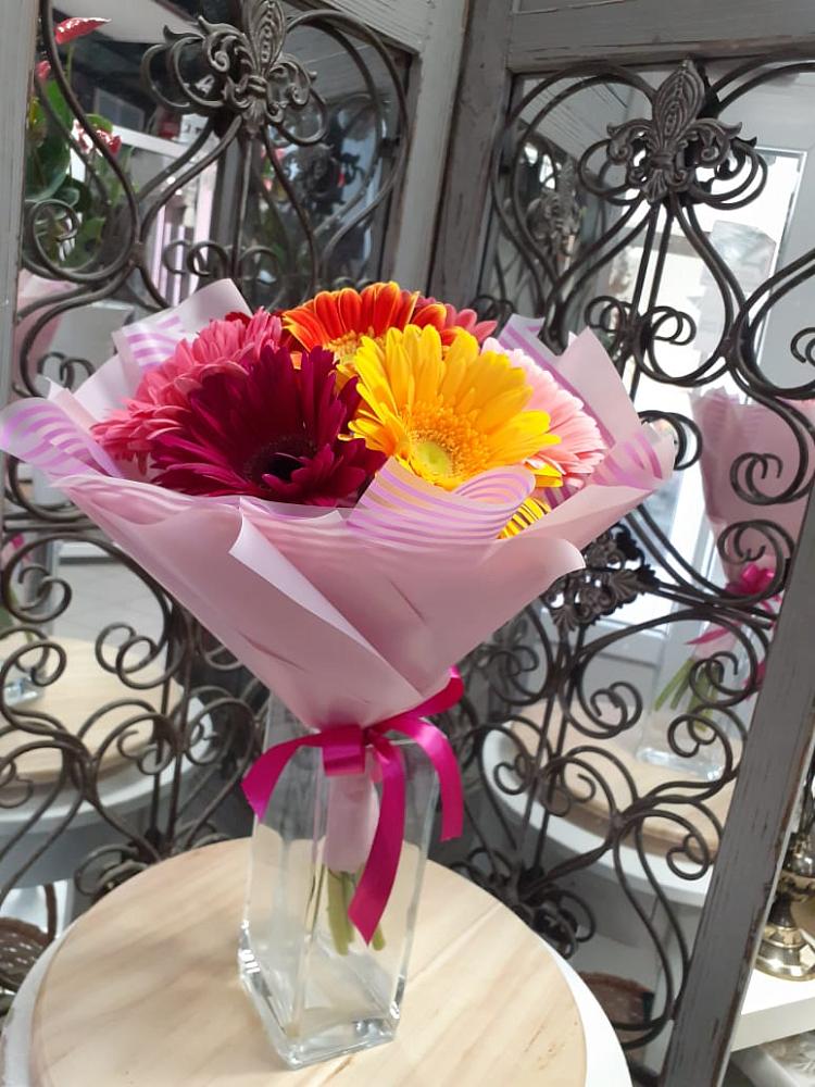 Букет цветов из: Герберы в Лесосибирске