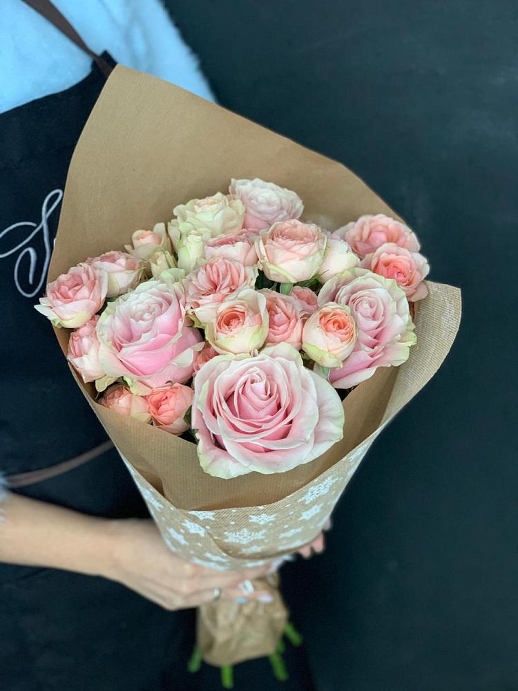 Букет цветов из: Хризантемы и Розы в Лесосибирске