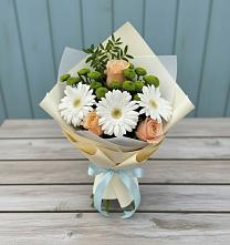 Букет цветов из:  Герберы, Розы и Хризантемы в Лесосибирске