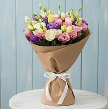 Букет цветов из:  Лизиантусы в Лесосибирске