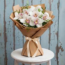 Букет цветов из:  Орхидеи и Розы в Лесосибирске